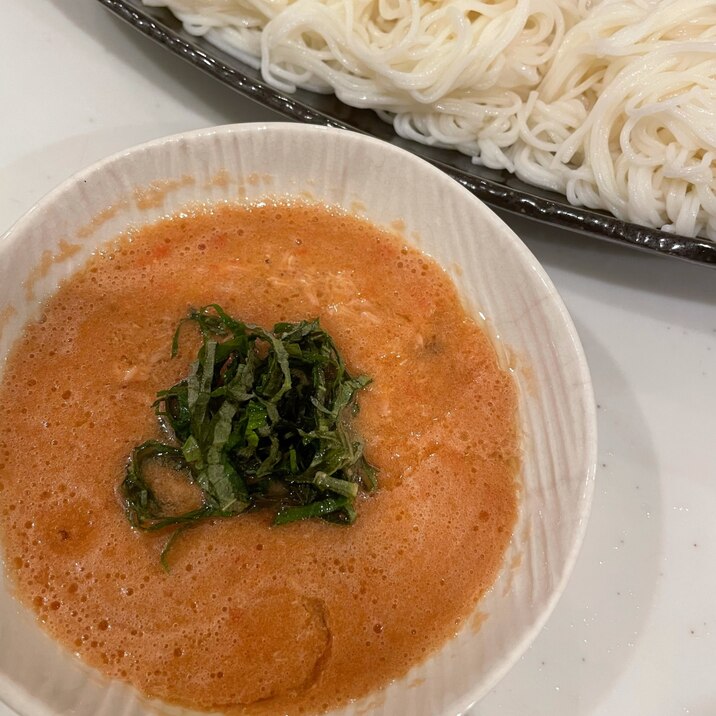 トマトとツナでさっぱり♪　そうめんつけだれ